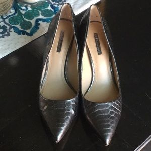 Metallic Snake print Heels